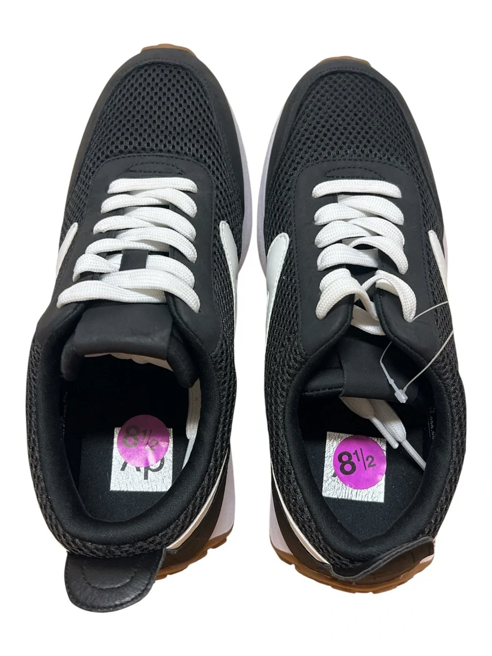 DV Dolce Vita Women’s Bynx Sneakers Size 8.5 NWOT